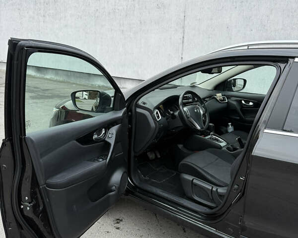 Чорний Ніссан Кашкай, об'ємом двигуна 1.6 л та пробігом 171 тис. км за 17000 $, фото 11 на Automoto.ua