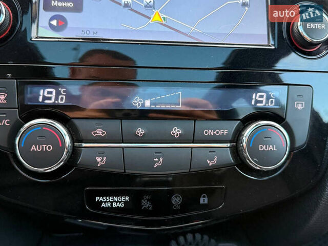 Черный Ниссан Кашкай, объемом двигателя 1.6 л и пробегом 287 тыс. км за 14700 $, фото 62 на Automoto.ua