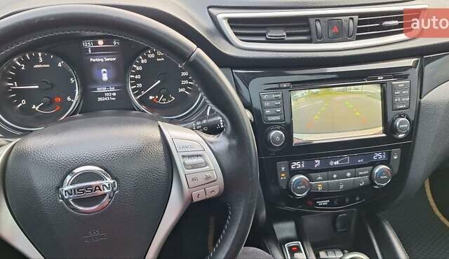 Черный Ниссан Кашкай, объемом двигателя 1.5 л и пробегом 202 тыс. км за 14950 $, фото 119 на Automoto.ua