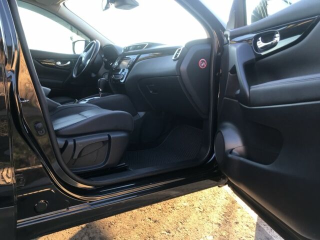 Черный Ниссан Кашкай, объемом двигателя 1.6 л и пробегом 225 тыс. км за 16300 $, фото 21 на Automoto.ua