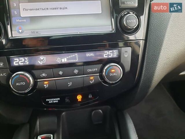 Чорний Ніссан Кашкай, об'ємом двигуна 1.5 л та пробігом 247 тис. км за 15400 $, фото 66 на Automoto.ua