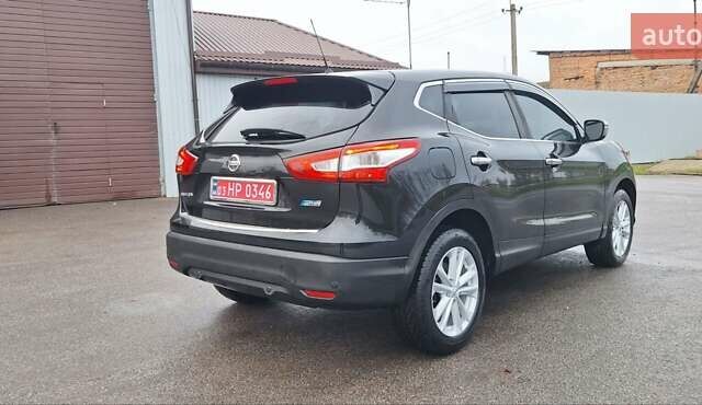 Черный Ниссан Кашкай, объемом двигателя 1.5 л и пробегом 202 тыс. км за 14950 $, фото 5 на Automoto.ua