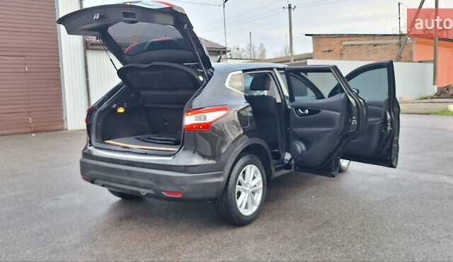 Черный Ниссан Кашкай, объемом двигателя 1.5 л и пробегом 202 тыс. км за 14950 $, фото 94 на Automoto.ua