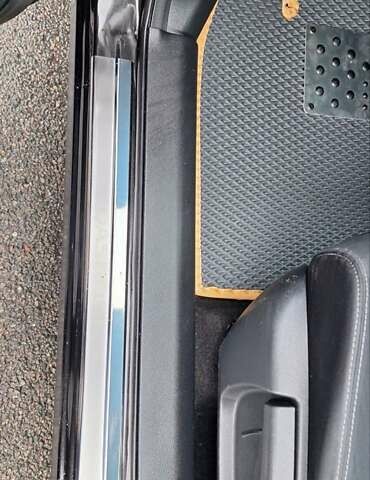 Черный Ниссан Кашкай, объемом двигателя 1.5 л и пробегом 202 тыс. км за 14950 $, фото 44 на Automoto.ua