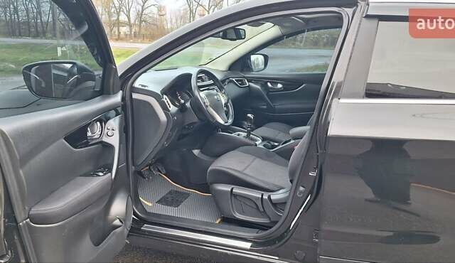 Черный Ниссан Кашкай, объемом двигателя 1.5 л и пробегом 202 тыс. км за 14950 $, фото 14 на Automoto.ua