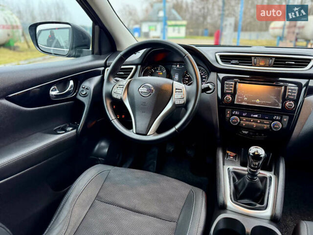 Черный Ниссан Кашкай, объемом двигателя 1.6 л и пробегом 204 тыс. км за 14800 $, фото 46 на Automoto.ua