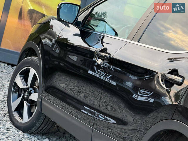 Черный Ниссан Кашкай, объемом двигателя 1.6 л и пробегом 287 тыс. км за 14700 $, фото 27 на Automoto.ua