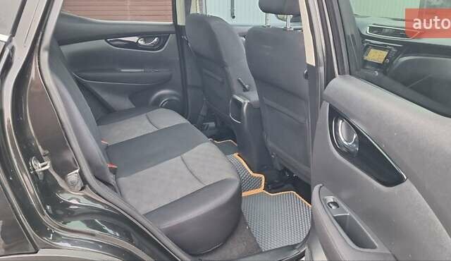 Черный Ниссан Кашкай, объемом двигателя 1.5 л и пробегом 202 тыс. км за 14950 $, фото 75 на Automoto.ua