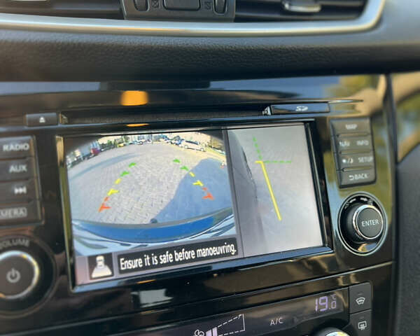 Черный Ниссан Кашкай, объемом двигателя 1.6 л и пробегом 217 тыс. км за 14950 $, фото 34 на Automoto.ua