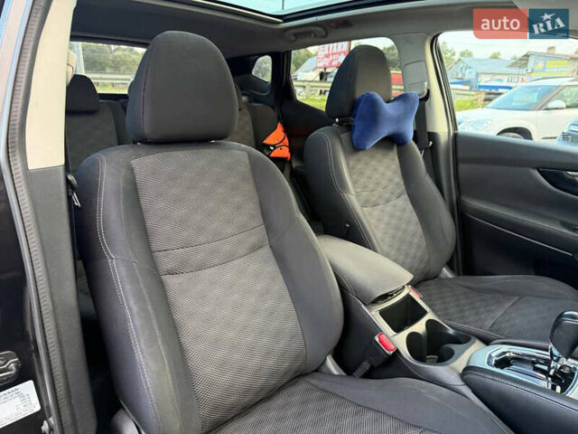 Черный Ниссан Кашкай, объемом двигателя 1.6 л и пробегом 289 тыс. км за 14300 $, фото 37 на Automoto.ua