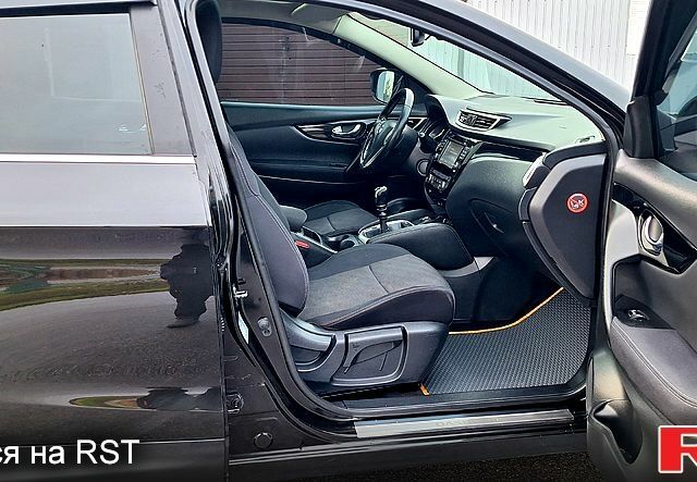 Черный Ниссан Кашкай, объемом двигателя 1.5 л и пробегом 202 тыс. км за 14950 $, фото 9 на Automoto.ua