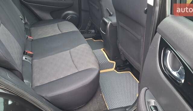 Черный Ниссан Кашкай, объемом двигателя 1.5 л и пробегом 202 тыс. км за 14950 $, фото 81 на Automoto.ua