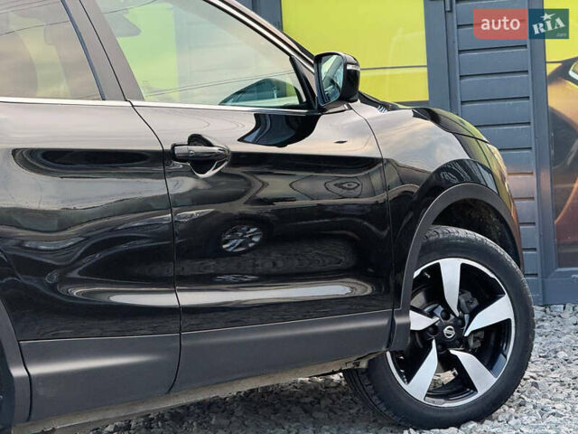 Черный Ниссан Кашкай, объемом двигателя 1.6 л и пробегом 287 тыс. км за 14700 $, фото 34 на Automoto.ua