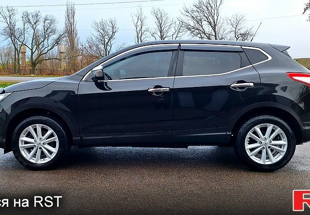 Черный Ниссан Кашкай, объемом двигателя 1.5 л и пробегом 202 тыс. км за 14950 $, фото 3 на Automoto.ua