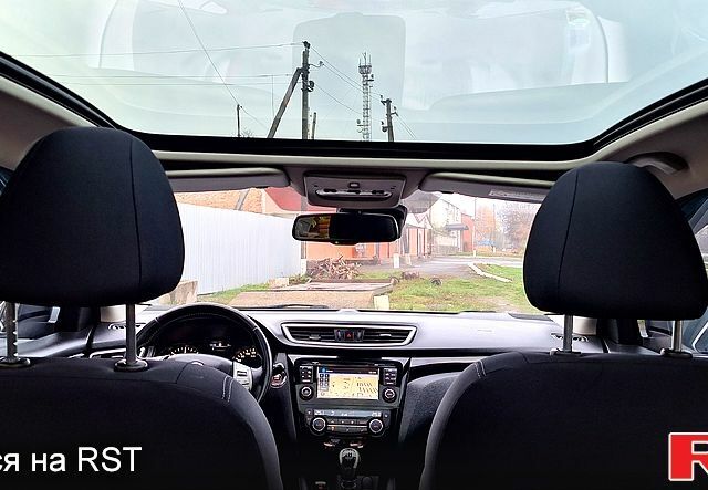 Черный Ниссан Кашкай, объемом двигателя 1.5 л и пробегом 202 тыс. км за 14950 $, фото 12 на Automoto.ua