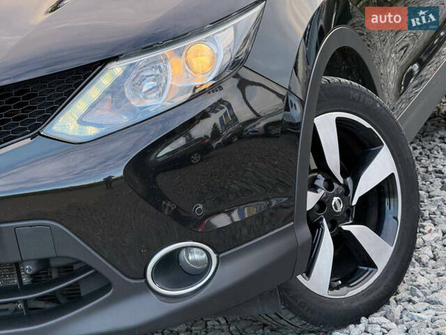 Черный Ниссан Кашкай, объемом двигателя 1.6 л и пробегом 289 тыс. км за 14300 $, фото 8 на Automoto.ua