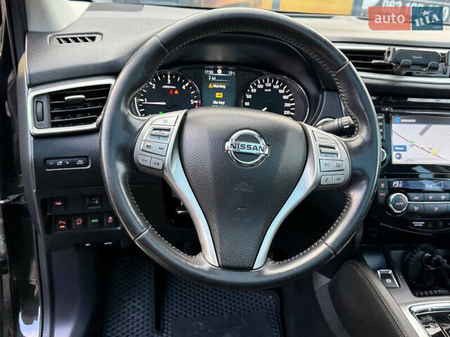 Черный Ниссан Кашкай, объемом двигателя 1.6 л и пробегом 289 тыс. км за 14300 $, фото 56 на Automoto.ua