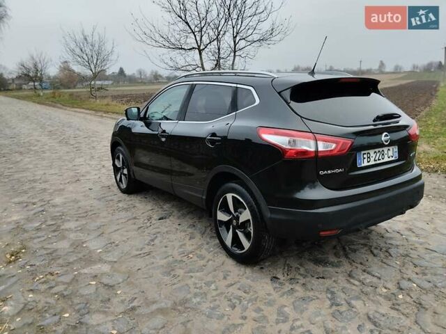 Черный Ниссан Кашкай, объемом двигателя 1.5 л и пробегом 205 тыс. км за 13800 $, фото 4 на Automoto.ua