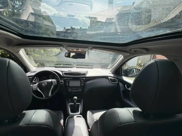 Черный Ниссан Кашкай, объемом двигателя 1.2 л и пробегом 78 тыс. км за 6200 $, фото 9 на Automoto.ua