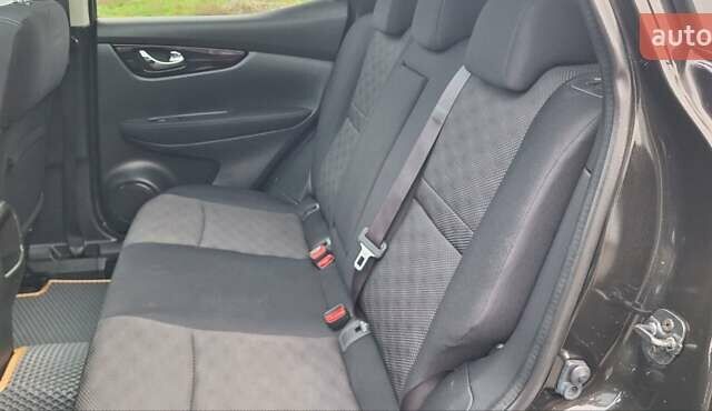 Черный Ниссан Кашкай, объемом двигателя 1.5 л и пробегом 202 тыс. км за 14950 $, фото 61 на Automoto.ua