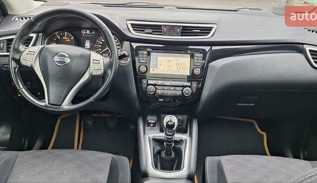 Черный Ниссан Кашкай, объемом двигателя 1.5 л и пробегом 202 тыс. км за 14950 $, фото 9 на Automoto.ua