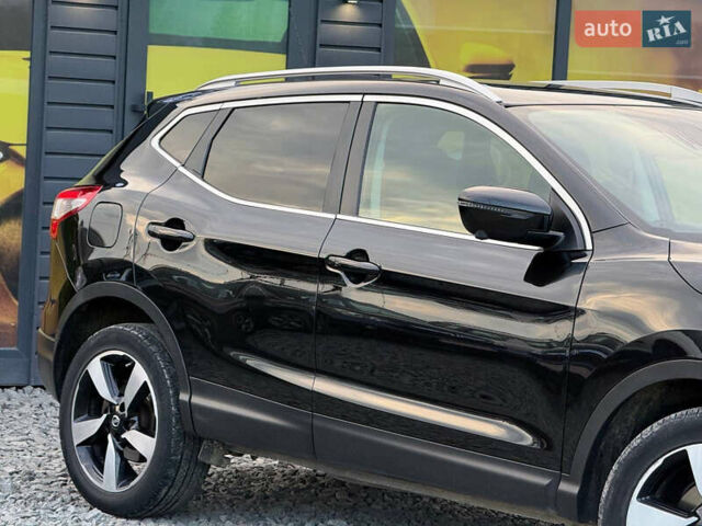 Черный Ниссан Кашкай, объемом двигателя 1.6 л и пробегом 287 тыс. км за 14700 $, фото 20 на Automoto.ua