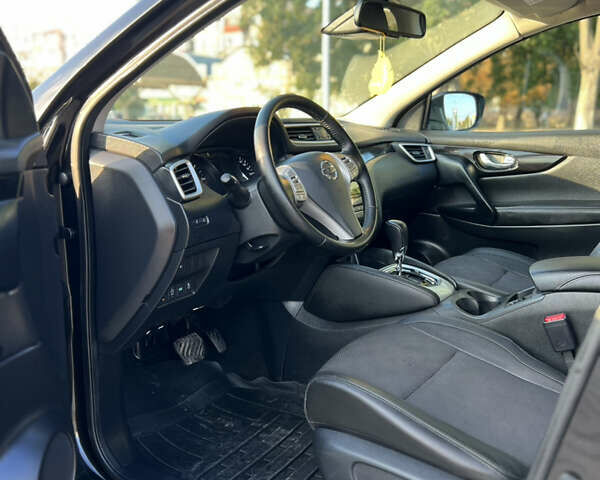 Черный Ниссан Кашкай, объемом двигателя 1.6 л и пробегом 217 тыс. км за 14950 $, фото 47 на Automoto.ua