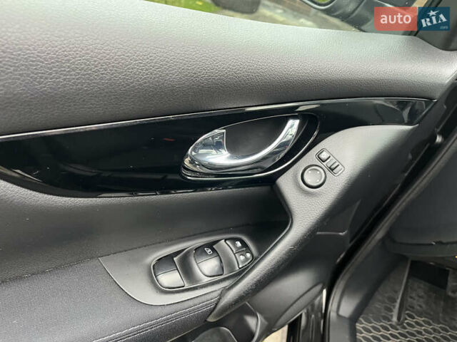 Чорний Ніссан Кашкай, об'ємом двигуна 1.5 л та пробігом 222 тис. км за 13999 $, фото 21 на Automoto.ua