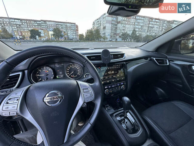 Черный Ниссан Кашкай, объемом двигателя 1.6 л и пробегом 126 тыс. км за 15500 $, фото 21 на Automoto.ua