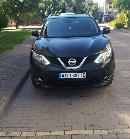 Черный Ниссан Кашкай, объемом двигателя 1.6 л и пробегом 243 тыс. км за 15700 $, фото 3 на Automoto.ua