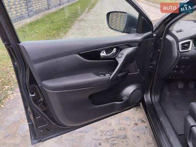 Черный Ниссан Кашкай, объемом двигателя 1.5 л и пробегом 205 тыс. км за 13800 $, фото 27 на Automoto.ua