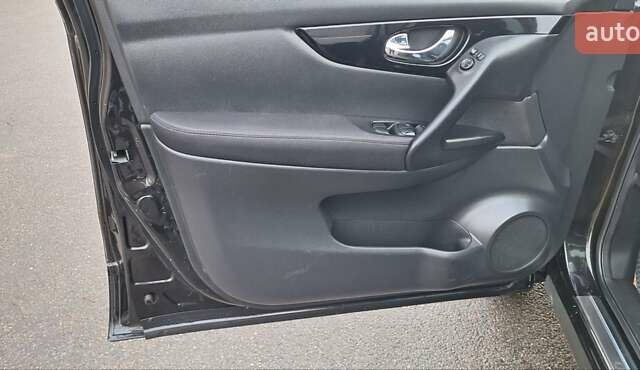 Черный Ниссан Кашкай, объемом двигателя 1.5 л и пробегом 202 тыс. км за 14950 $, фото 107 на Automoto.ua