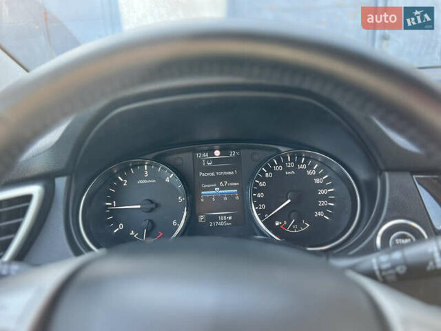 Черный Ниссан Кашкай, объемом двигателя 1.6 л и пробегом 217 тыс. км за 14950 $, фото 69 на Automoto.ua