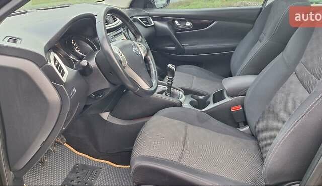 Черный Ниссан Кашкай, объемом двигателя 1.5 л и пробегом 202 тыс. км за 14950 $, фото 47 на Automoto.ua