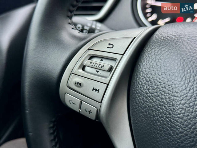 Черный Ниссан Кашкай, объемом двигателя 1.6 л и пробегом 204 тыс. км за 14800 $, фото 36 на Automoto.ua