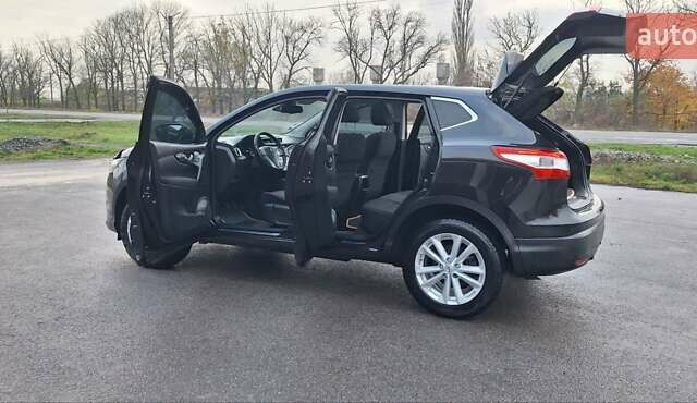 Черный Ниссан Кашкай, объемом двигателя 1.5 л и пробегом 202 тыс. км за 14950 $, фото 90 на Automoto.ua