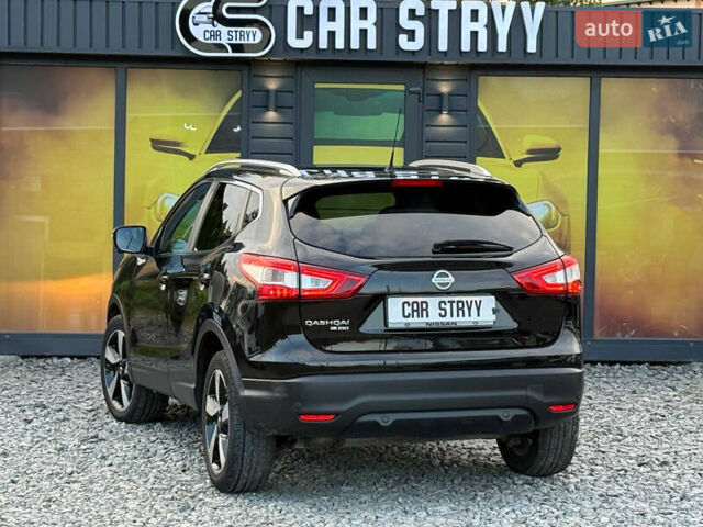 Черный Ниссан Кашкай, объемом двигателя 1.6 л и пробегом 289 тыс. км за 14300 $, фото 2 на Automoto.ua