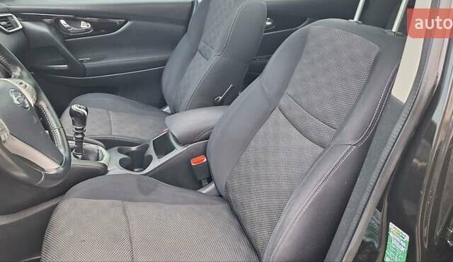 Черный Ниссан Кашкай, объемом двигателя 1.5 л и пробегом 202 тыс. км за 14950 $, фото 40 на Automoto.ua