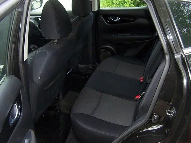 Черный Ниссан Кашкай, объемом двигателя 1.6 л и пробегом 220 тыс. км за 8900 $, фото 23 на Automoto.ua