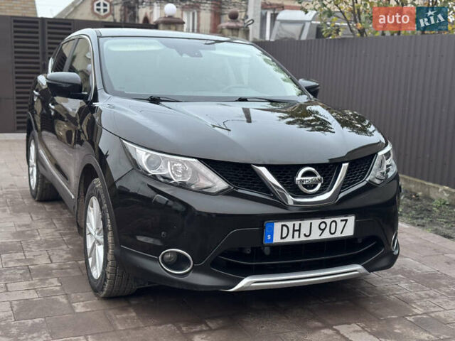 Черный Ниссан Кашкай, объемом двигателя 1.5 л и пробегом 171 тыс. км за 15400 $, фото 2 на Automoto.ua