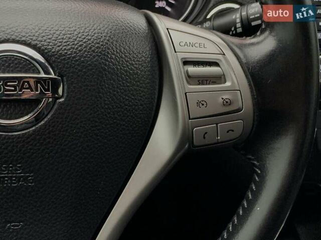 Чорний Ніссан Кашкай, об'ємом двигуна 1.6 л та пробігом 220 тис. км за 16499 $, фото 43 на Automoto.ua