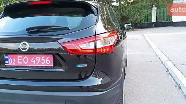 Черный Ниссан Кашкай, объемом двигателя 1.5 л и пробегом 155 тыс. км за 17800 $, фото 58 на Automoto.ua