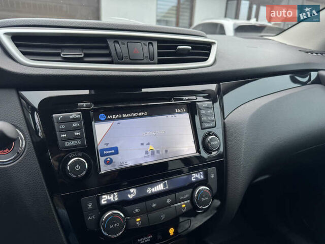 Черный Ниссан Кашкай, объемом двигателя 1.5 л и пробегом 171 тыс. км за 15400 $, фото 49 на Automoto.ua