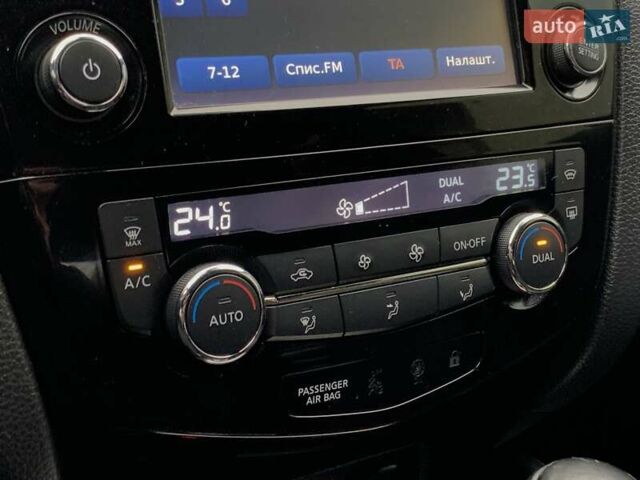 Чорний Ніссан Кашкай, об'ємом двигуна 1.6 л та пробігом 220 тис. км за 16499 $, фото 51 на Automoto.ua