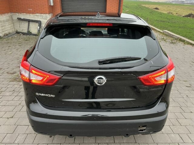 Черный Ниссан Кашкай, объемом двигателя 1.6 л и пробегом 250 тыс. км за 11500 $, фото 20 на Automoto.ua