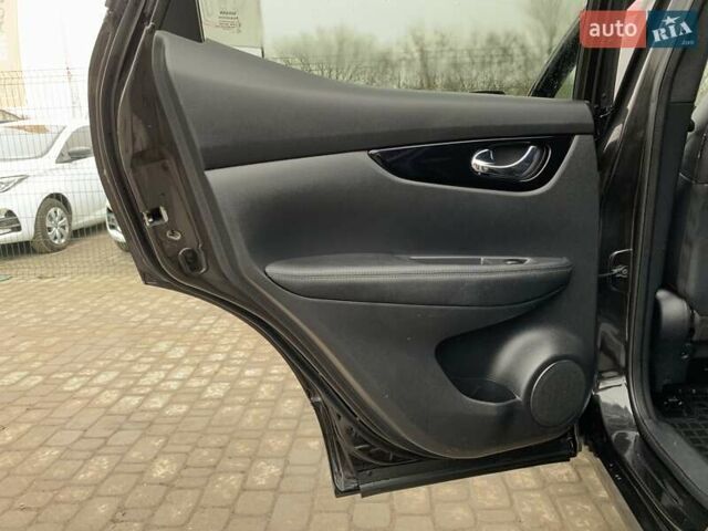 Чорний Ніссан Кашкай, об'ємом двигуна 1.6 л та пробігом 220 тис. км за 16499 $, фото 26 на Automoto.ua