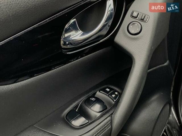 Чорний Ніссан Кашкай, об'ємом двигуна 1.6 л та пробігом 220 тис. км за 16499 $, фото 37 на Automoto.ua