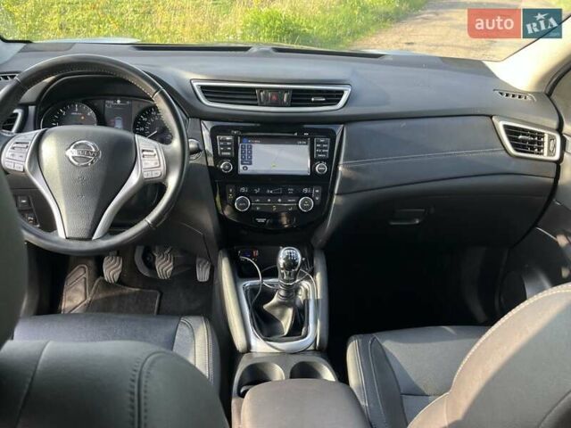 Черный Ниссан Кашкай, объемом двигателя 1.46 л и пробегом 178 тыс. км за 12500 $, фото 5 на Automoto.ua