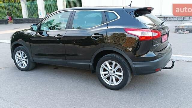 Черный Ниссан Кашкай, объемом двигателя 1.5 л и пробегом 155 тыс. км за 17800 $, фото 51 на Automoto.ua