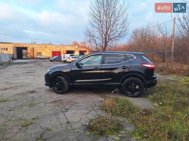Черный Ниссан Кашкай, объемом двигателя 1.5 л и пробегом 311 тыс. км за 14850 $, фото 2 на Automoto.ua